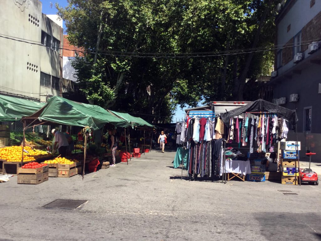 Montevideo street markets and fairs, buy cheaper and better quality food